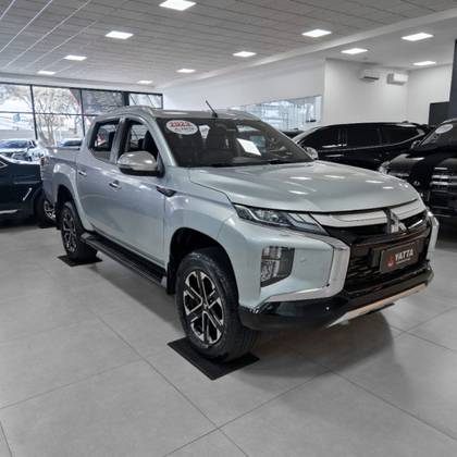 MITSUBISHI L200 TRITON 2.4 16V TURBO DIESEL SPORT HPE-S CD 4P 4X4 AUTOMÁTICO